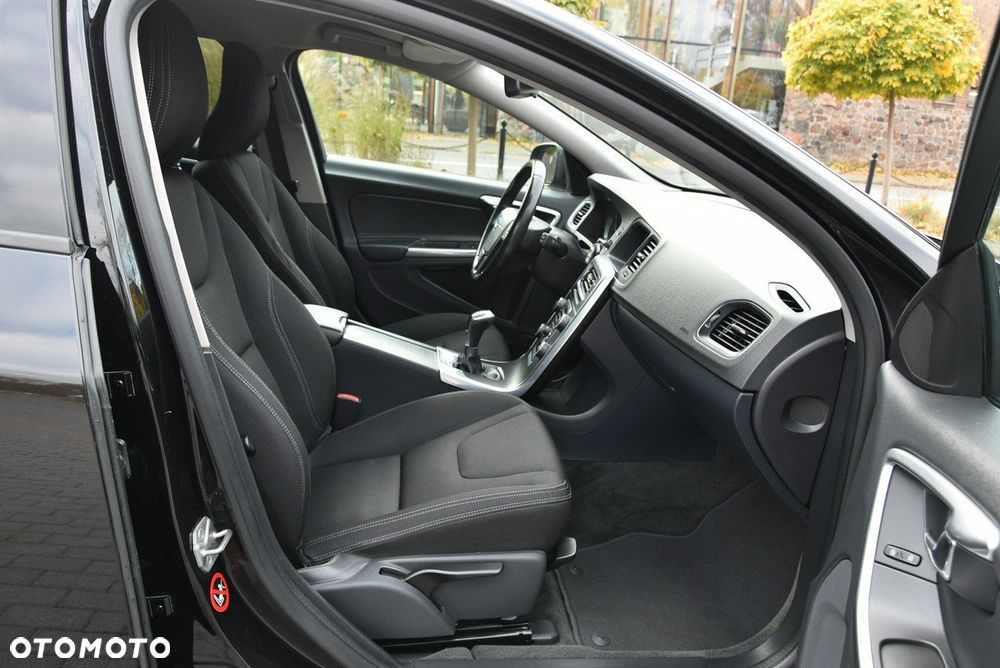 Volvo V60 D2 Kinetic - 11