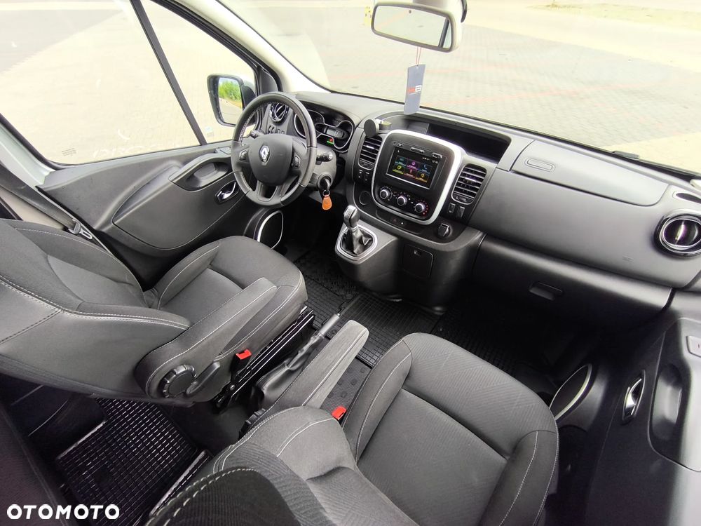 Renault Trafic Grand 2.0 dCi EDC - 10