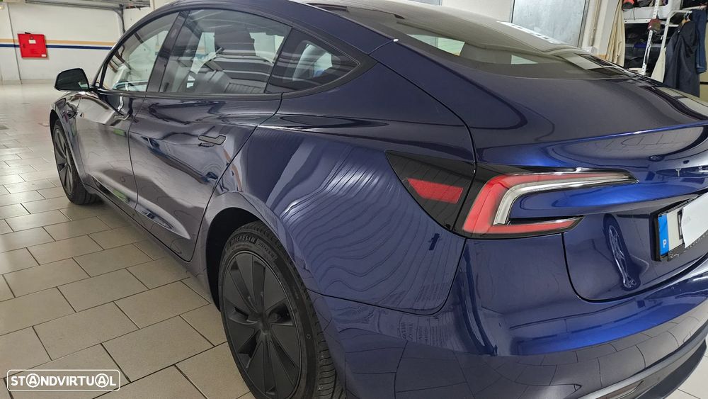 Tesla Model 3 - 5