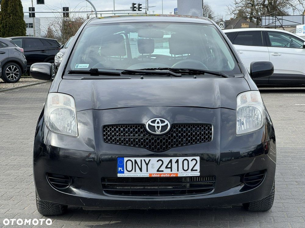 Toyota Yaris - 11