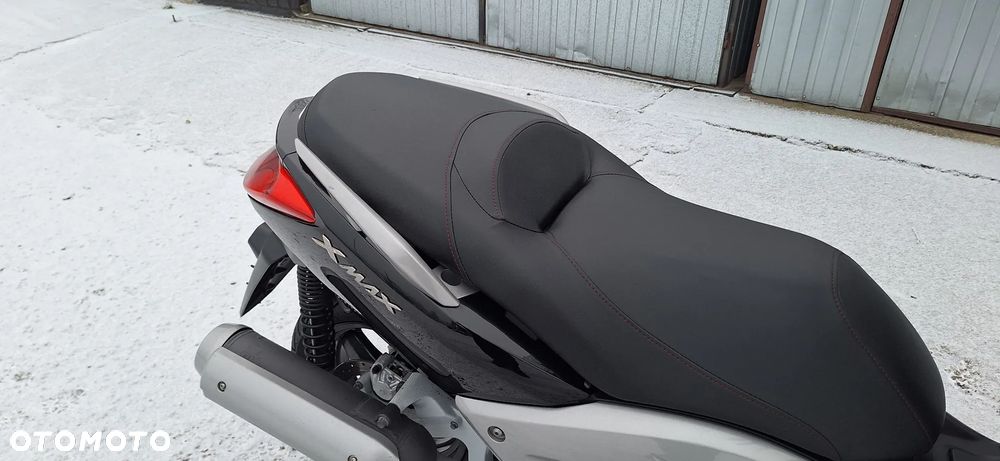 Yamaha X-max - 16