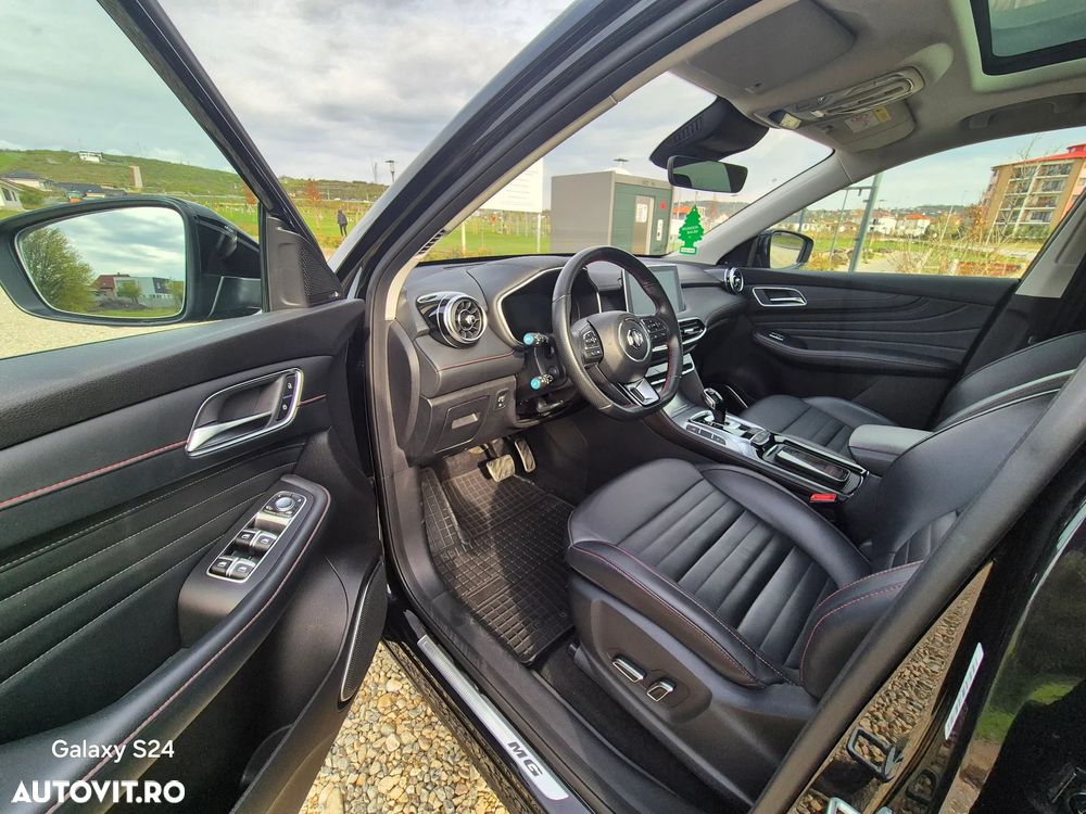 MG EHS ver-1-5t--gdi-phev-luxury - 10