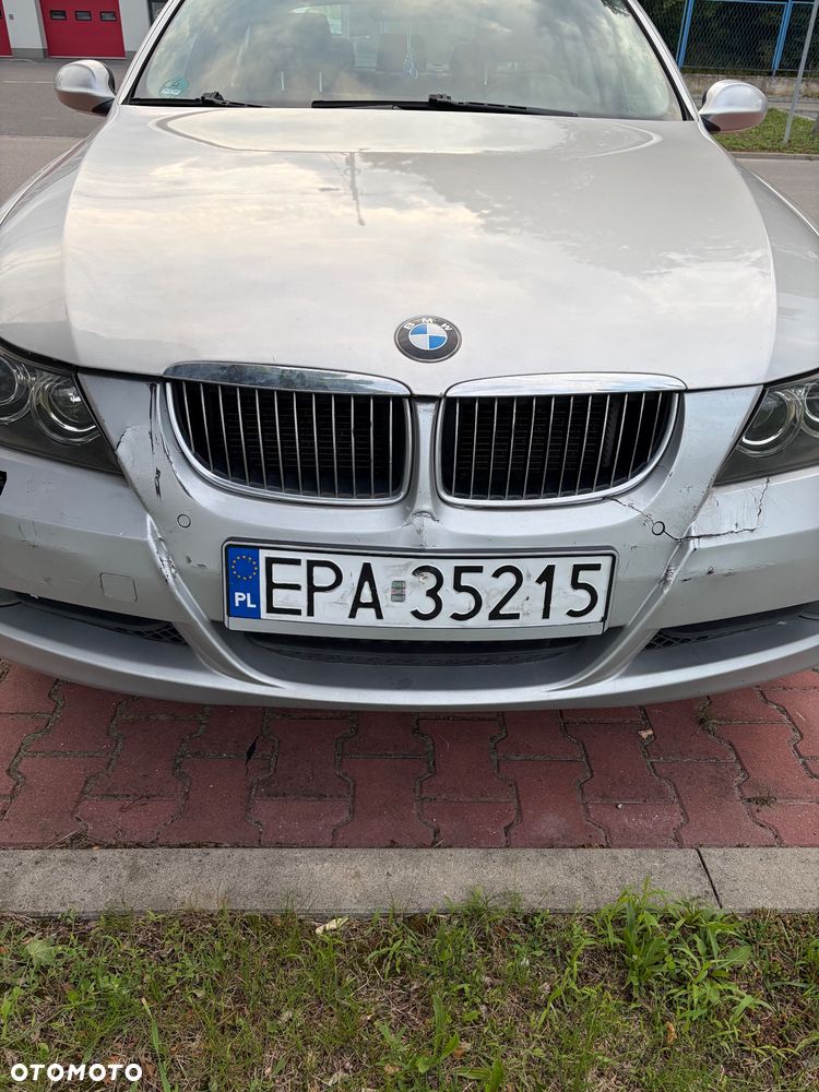 BMW Seria 3 318i - 3