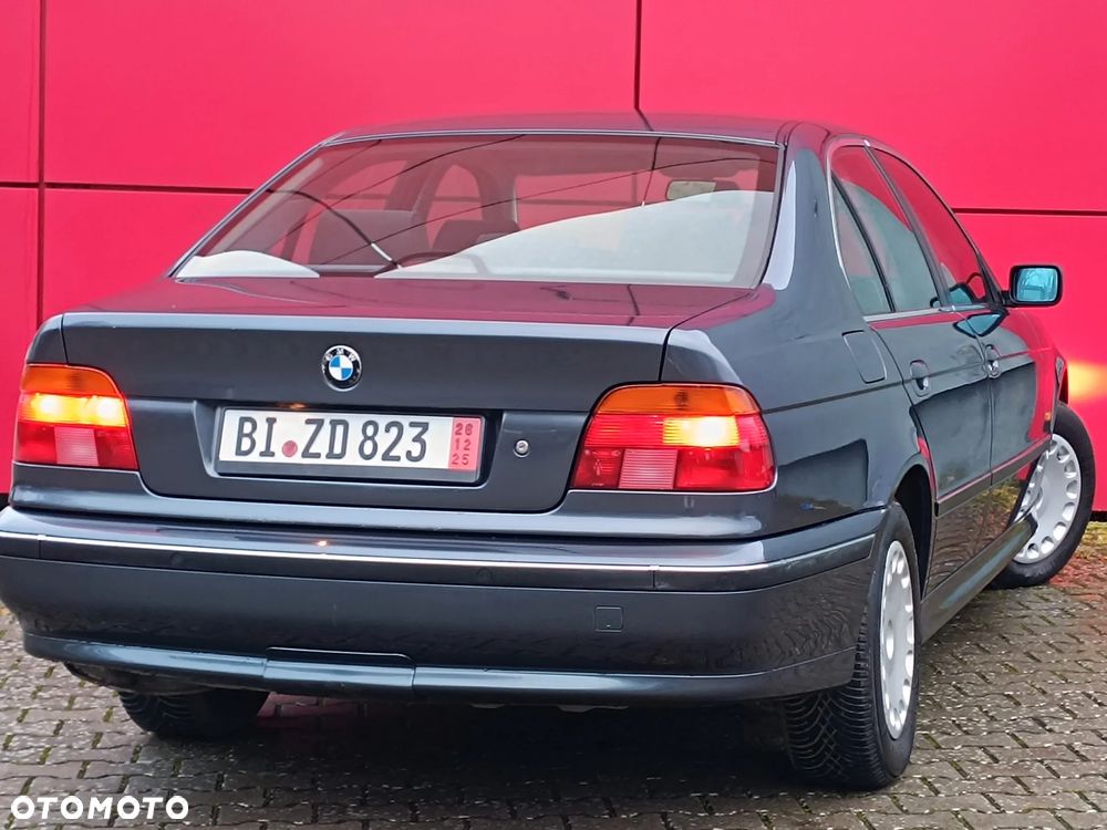 BMW Seria 5 523i - 18