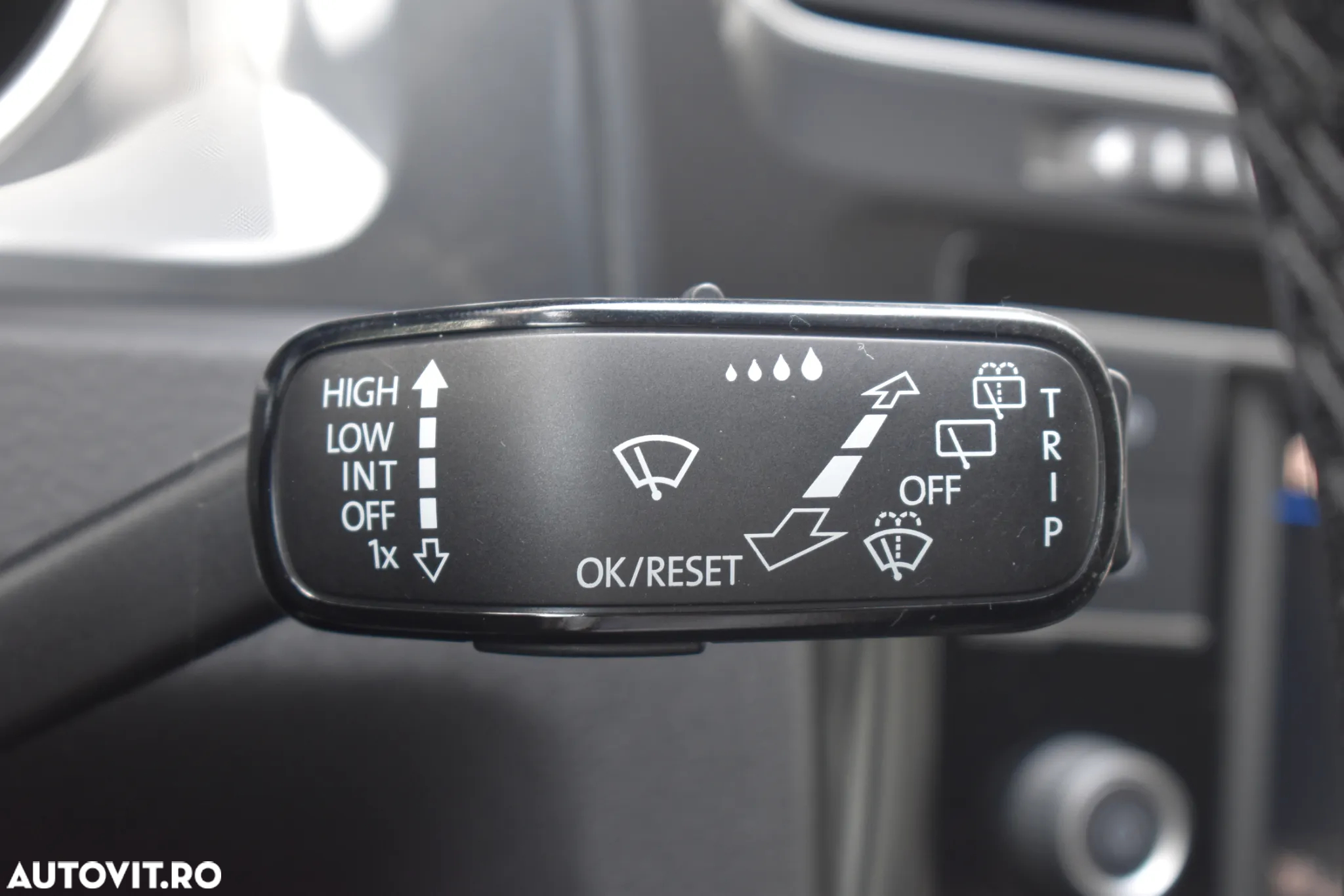Volkswagen Golf 1.6 TDI Trendline - 33