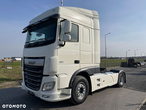 DAF XF 106.460 / SPACE CAB/ E6 / SPROWADZONY / ZADBANY