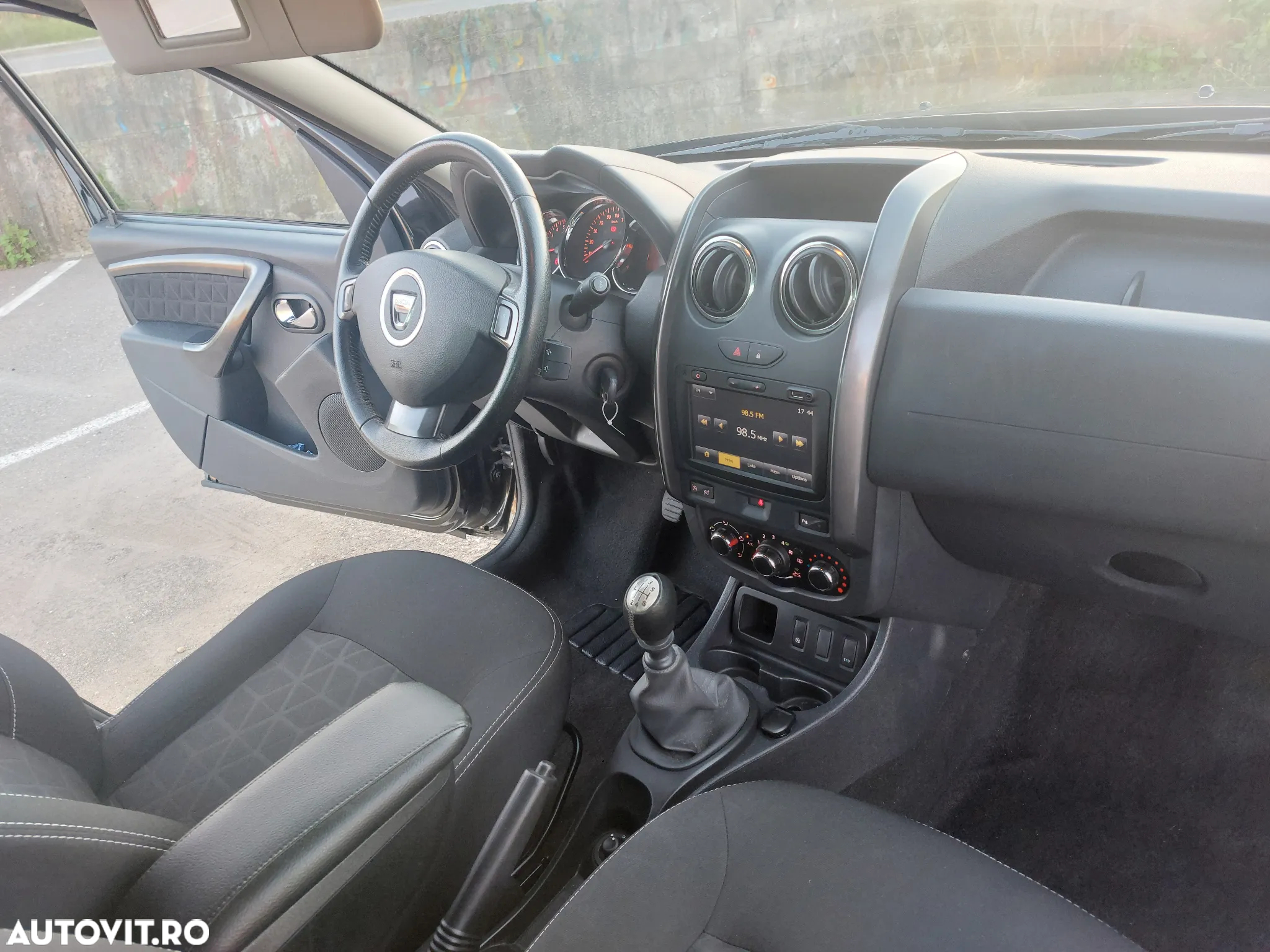 Dacia Duster 1.5 dCi 4x2 Laureate - 5