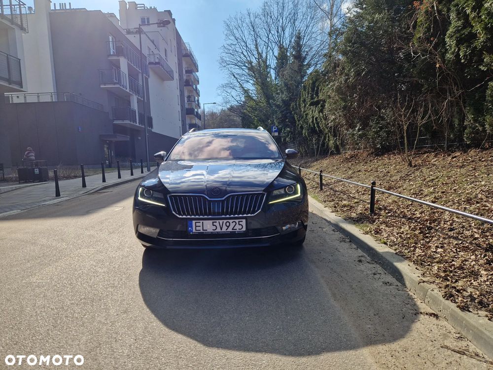 Skoda Superb 2.0 TDI 4x4 Style DSG - 3