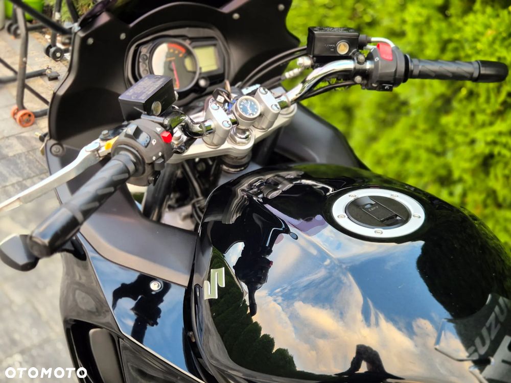 Suzuki GSX - 20