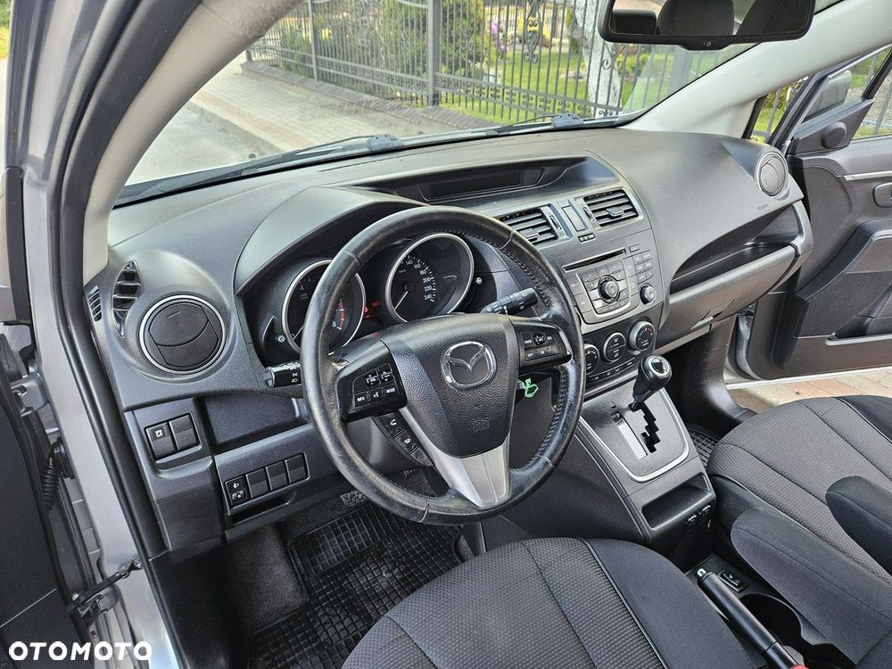 Mazda 5 - 8