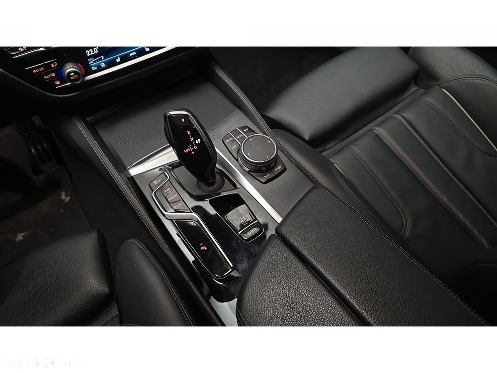 BMW Seria 5 - 22