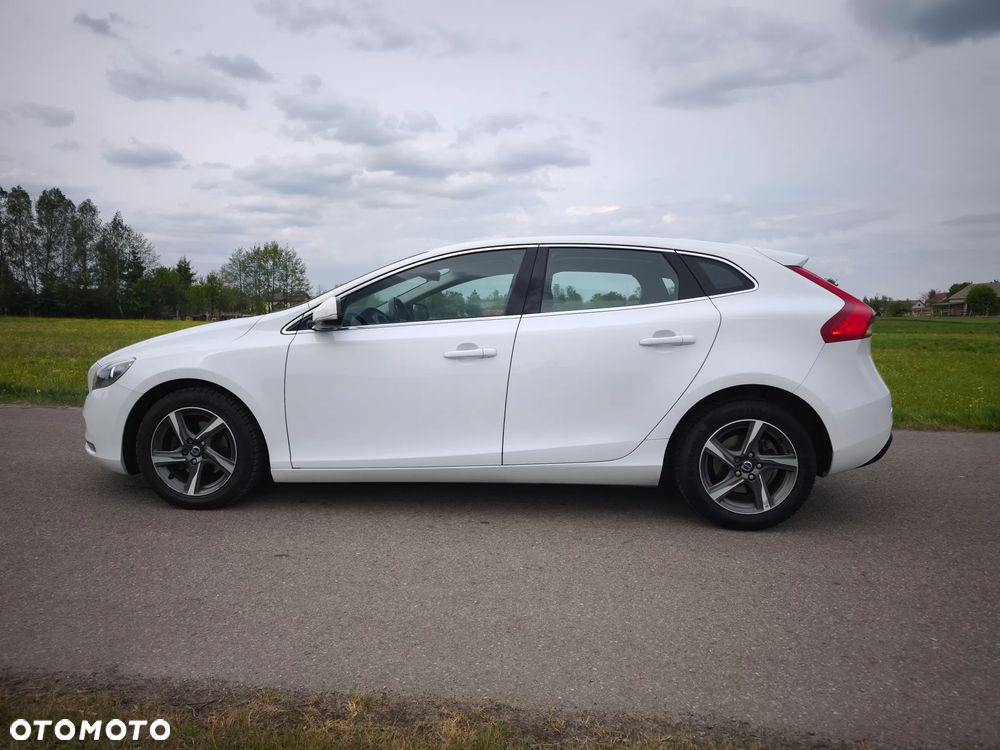 Volvo V40 D2 Momentum - 8
