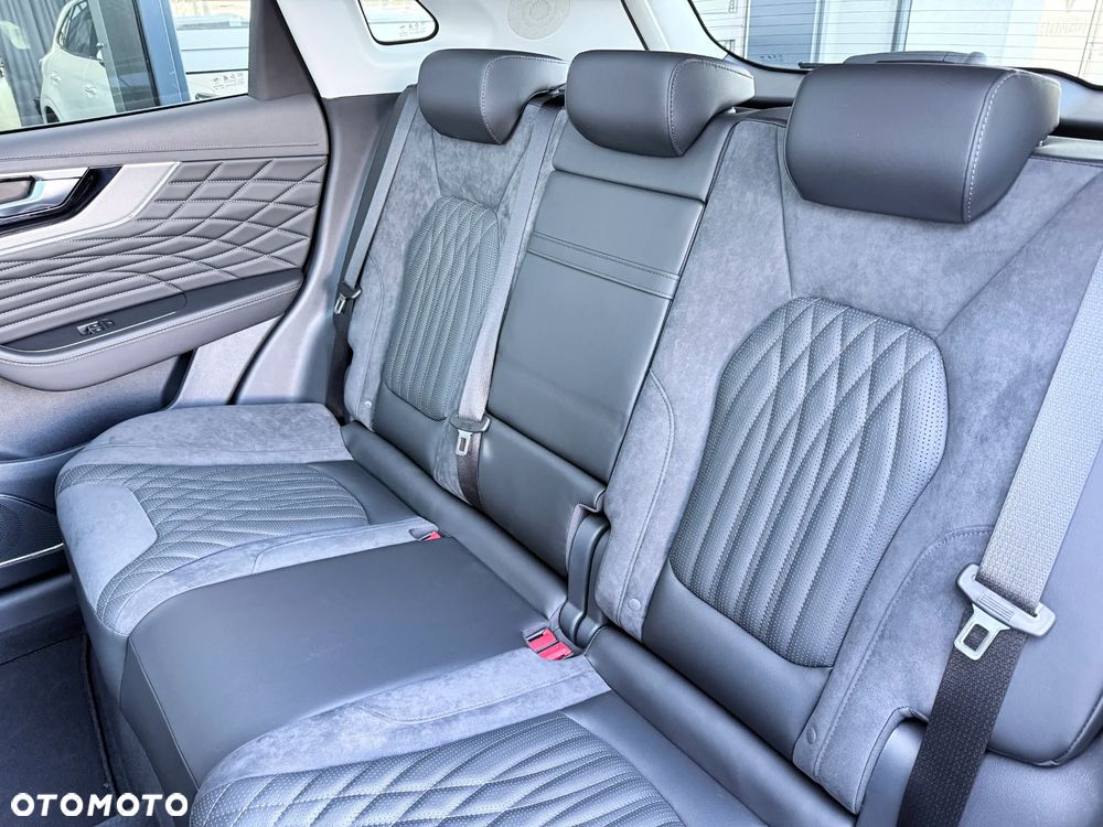 Hongqi HS5 - 33
