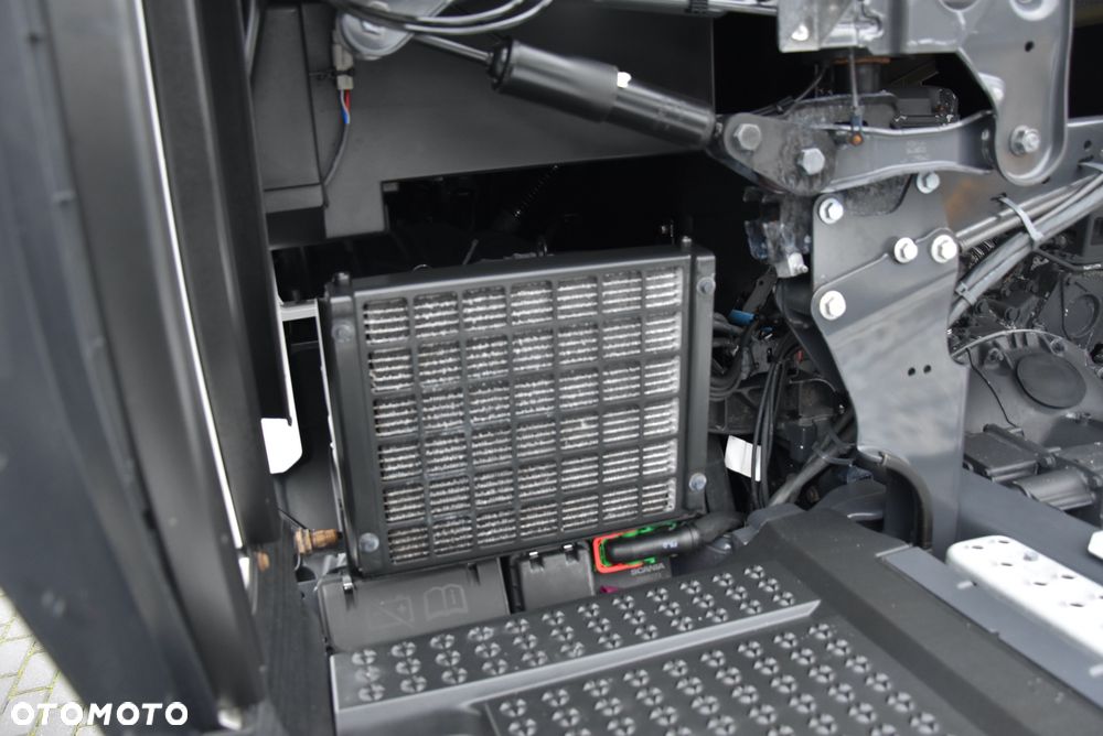 Scania S 450 MAXX OPCJA ! / CAŁA NA PODUSZKACH / SKÓRY / ALU-FELGI / VIRTUALNE ZEGARY / KLIMA POSTOJOWA / XII 2021 / FULL LED / STANDARD / RETARDER / ! Jak nowa ! ! - 20