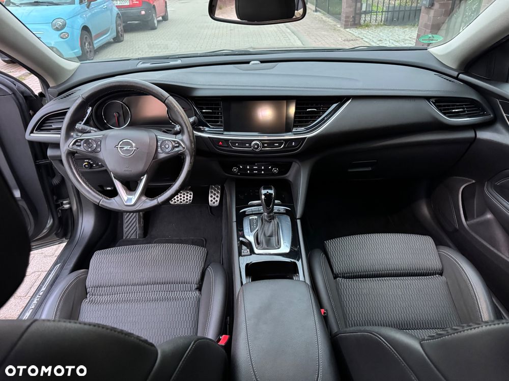 Opel Insignia - 13