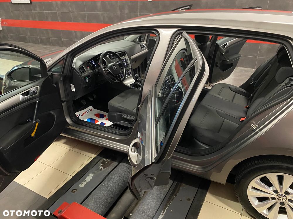 Volkswagen Golf VII 1.6 TDI BMT Highline - 18