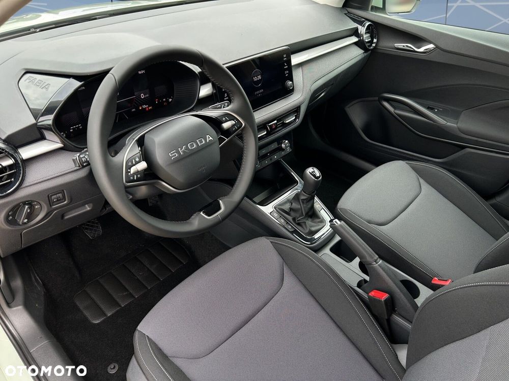 Skoda Fabia - 6
