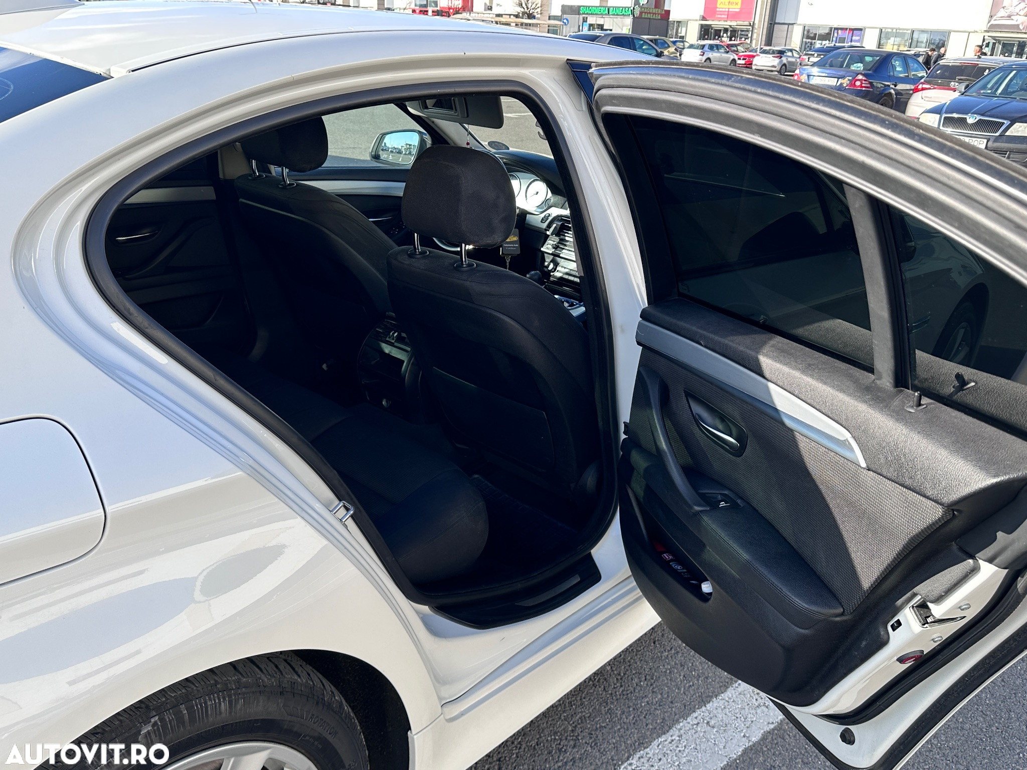 BMW Seria 5 520d - 7
