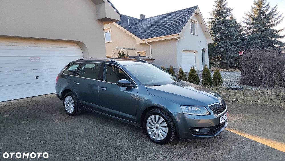Skoda Octavia 2.0 TDI DSG Ambition - 28