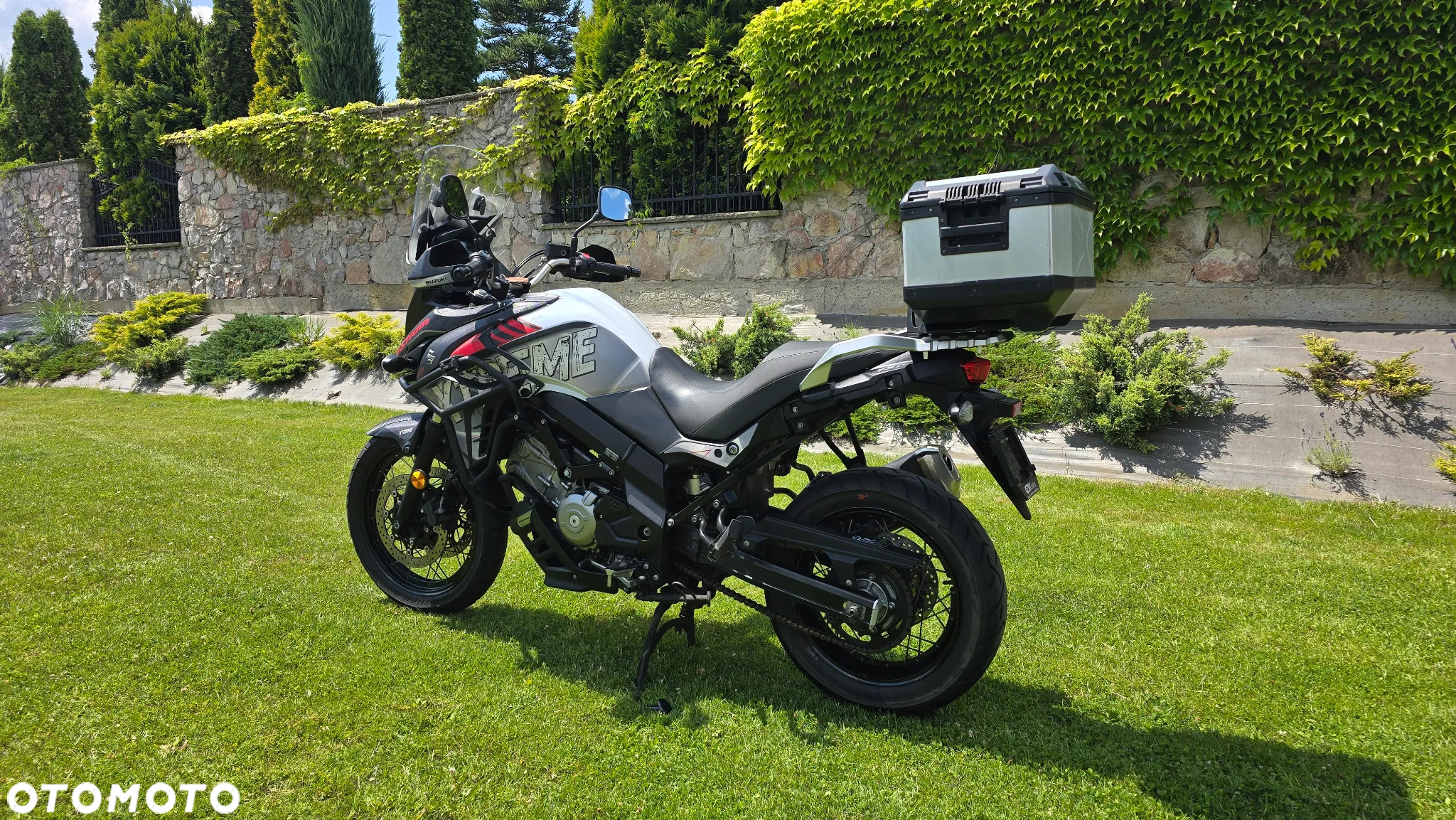 Suzuki V-STROM