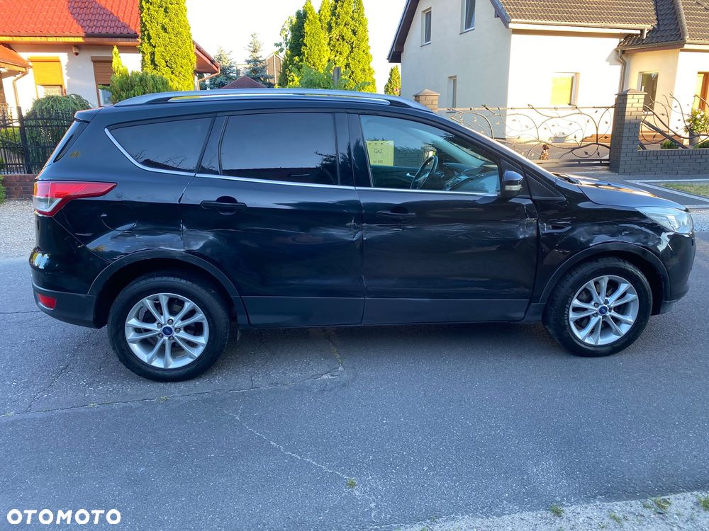 Ford Kuga 2.0 TDCi 2x4 Titanium - 5