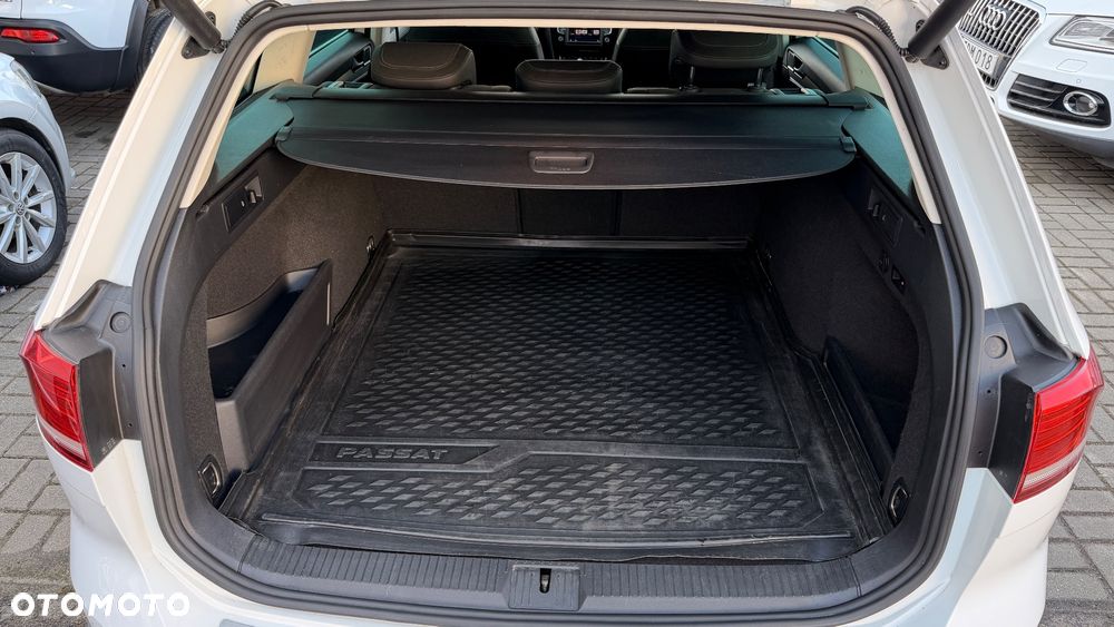 Volkswagen Passat Alltrack 2.0 TDI SCR 4Motion DSG - 36