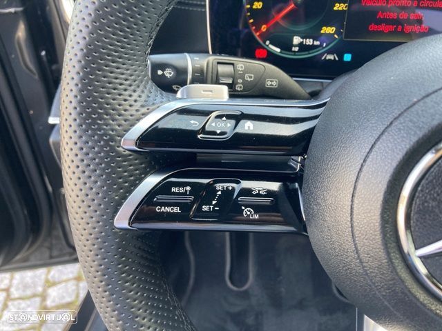 Mercedes-Benz E 300 de 4Matic 9G-TRONIC AMG Line - 19