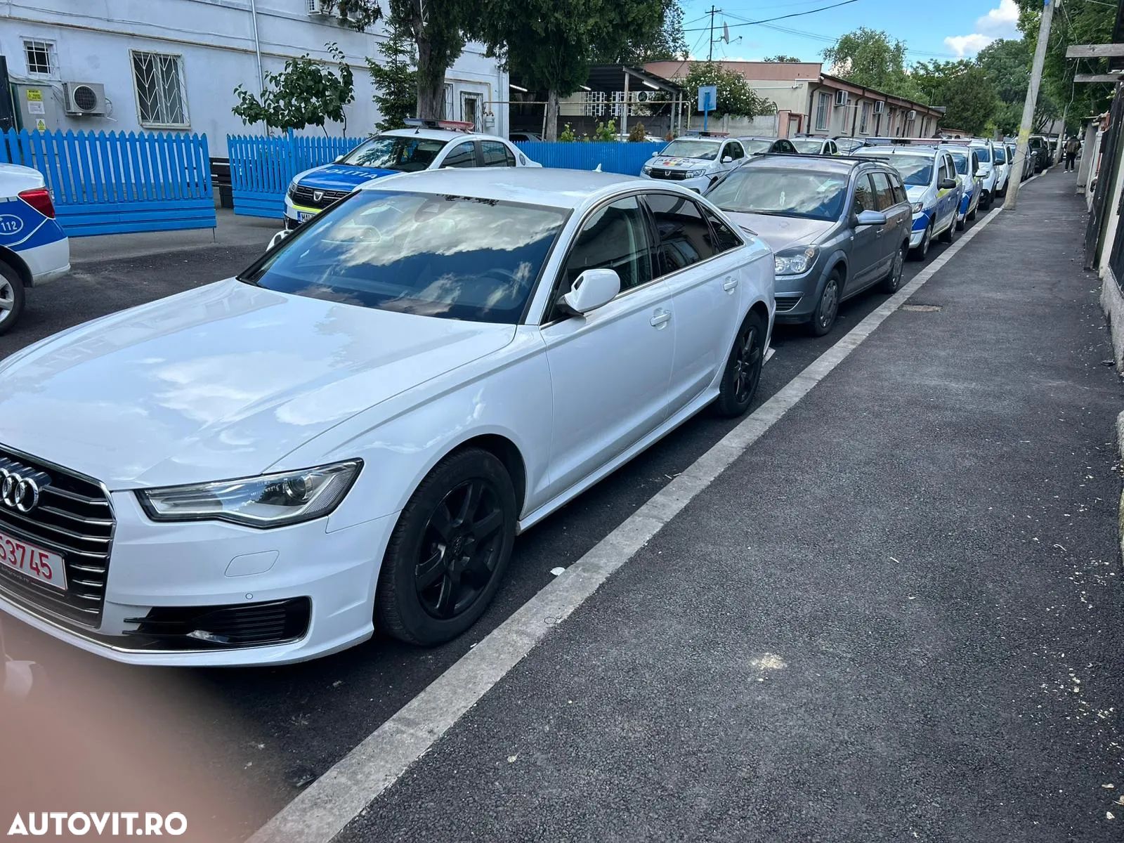 Audi A6 Avant 2.0 TDI Ultra DPF S tronic - 1