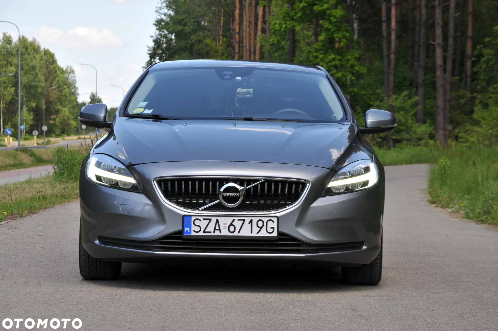 Volvo V40 D2 Drive-E Momentum - 6
