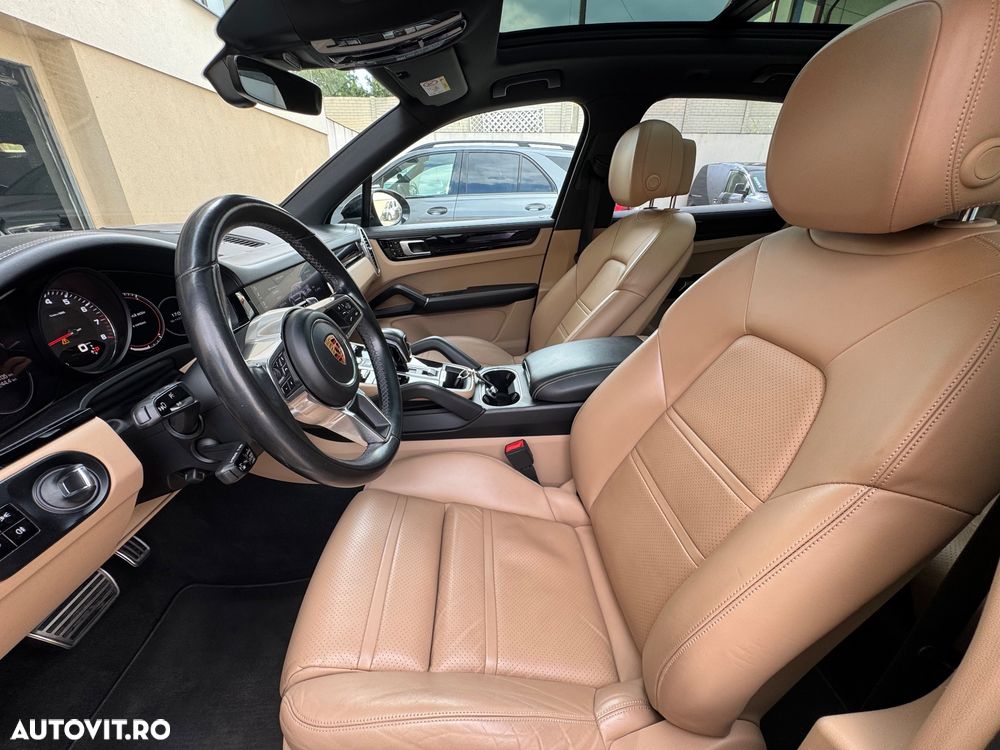 Porsche Cayenne S - 13