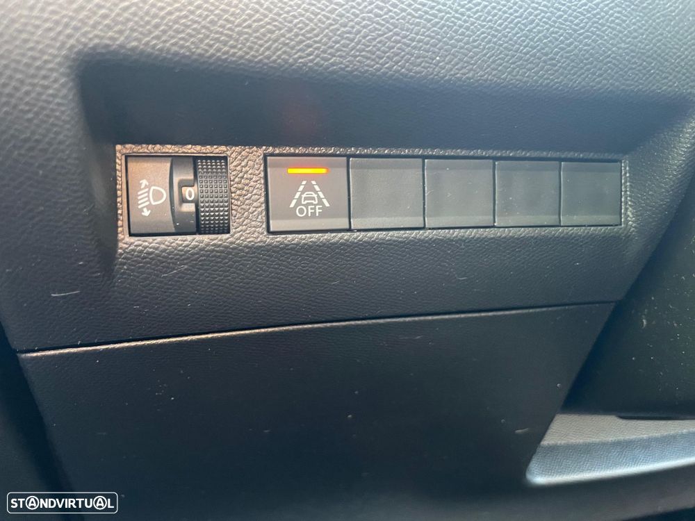 Peugeot 208 1.2 PureTech Allure - 16