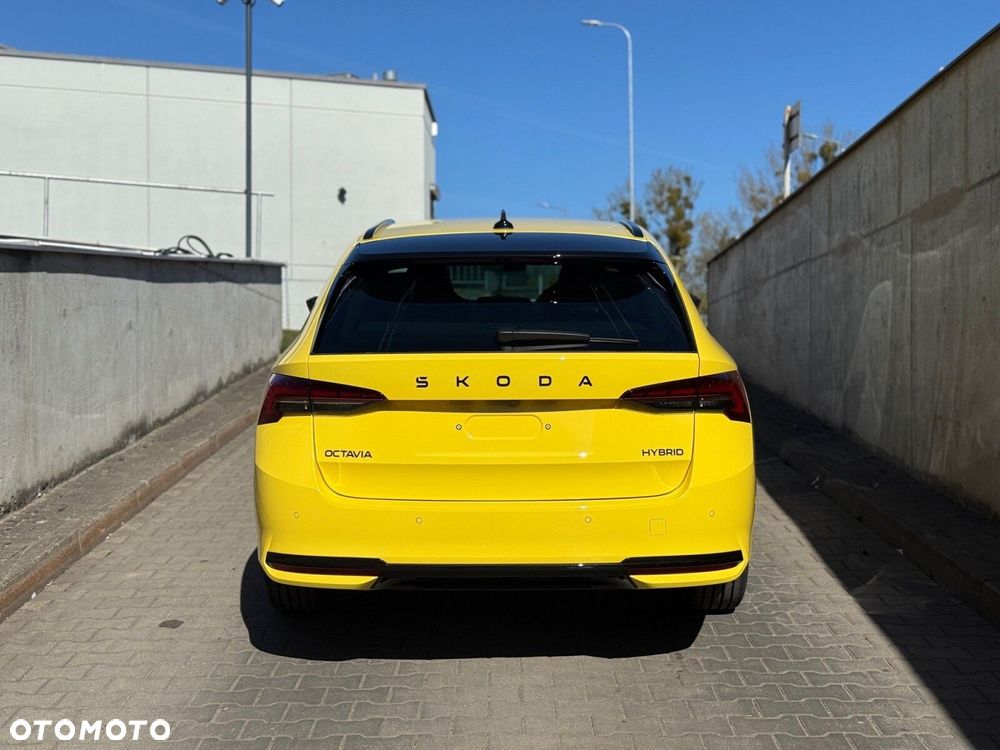 Skoda Octavia 1.5 TSI mHEV Sportline DSG - 6