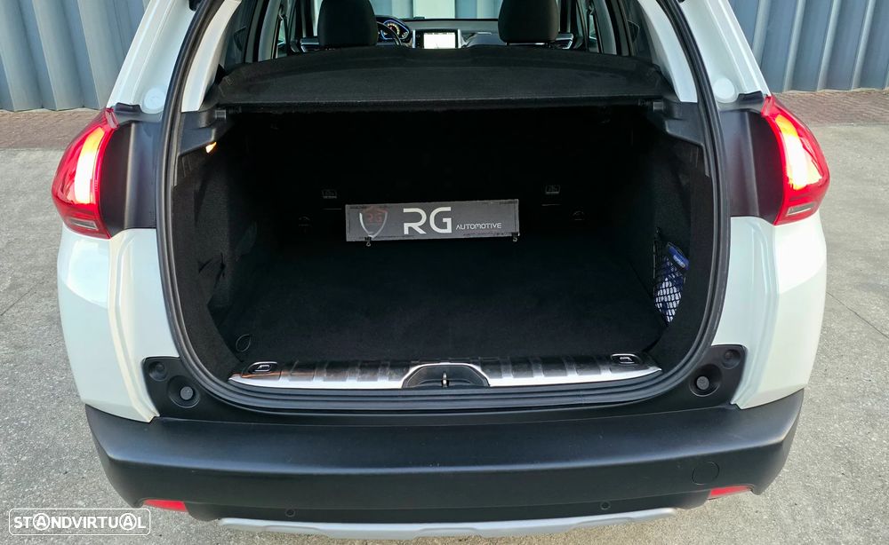 Peugeot 2008 PureTech 82 Allure - 19