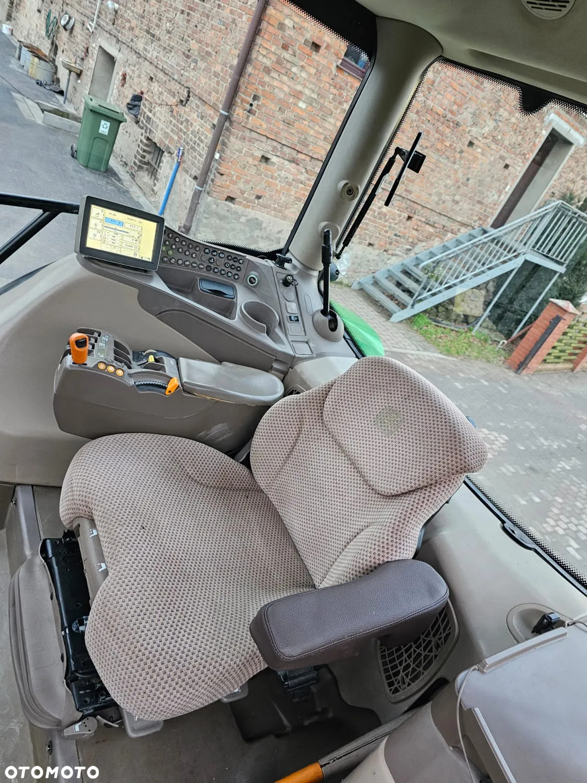 John Deere 6150R - 3