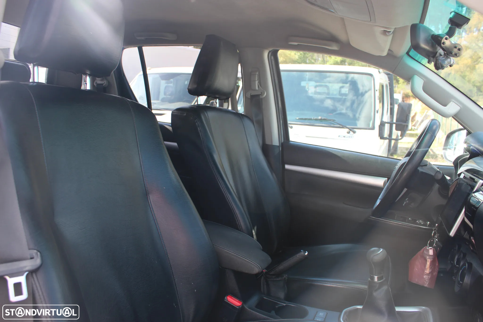 Toyota Hilux 2.4 D-4D 4WD CD Tracker - 8