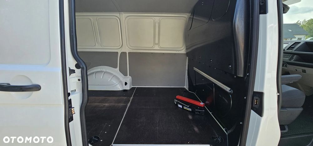 Volkswagen Transporter - 15
