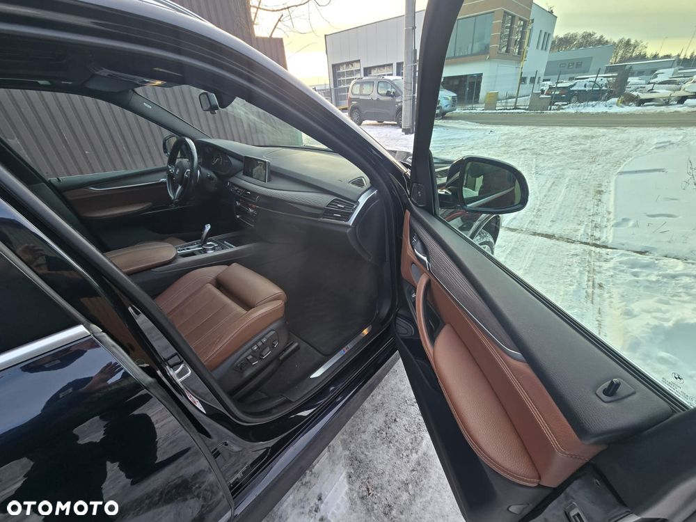 BMW X5 3.0si xDrive - 9