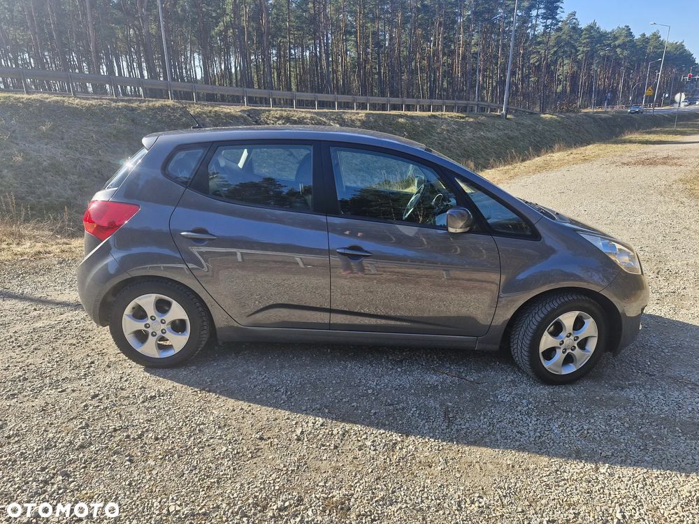 Kia Venga 1.6 CVVT Black Collection - 11