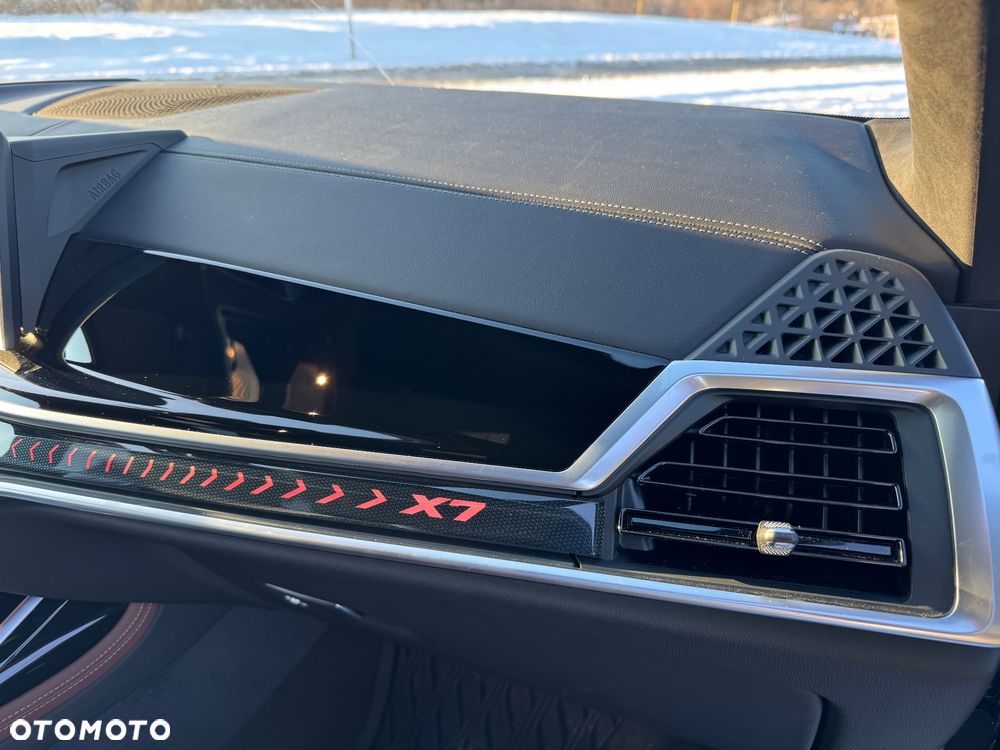 BMW X7 - 23