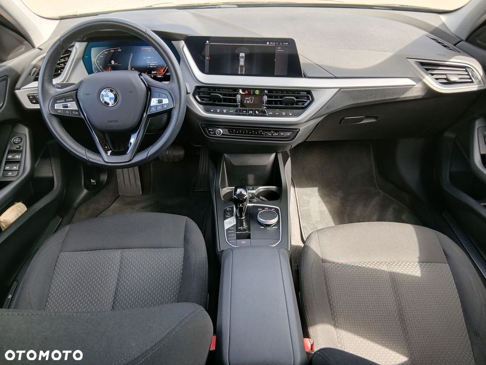 BMW Seria 1 118i - 14
