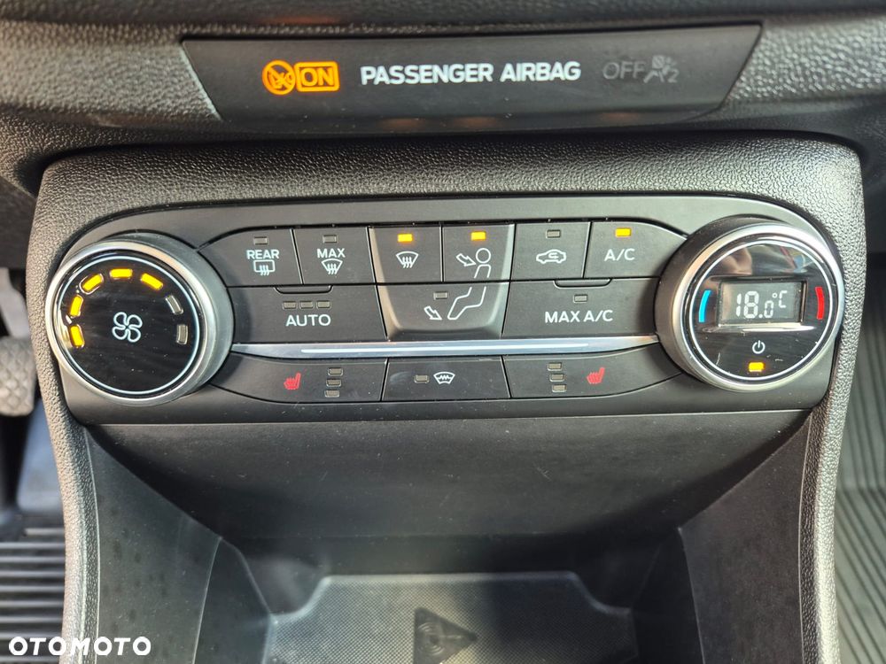 Ford Fiesta 1.1 S&S COOL&CONNECT - 14