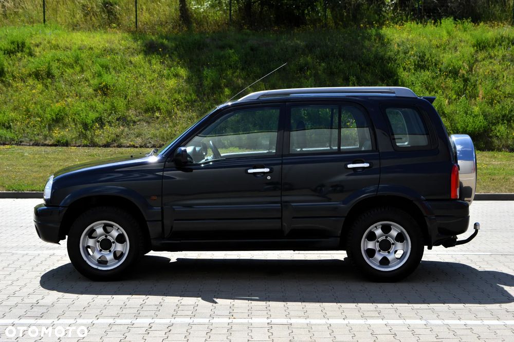 Suzuki Grand Vitara 2.0 - 25