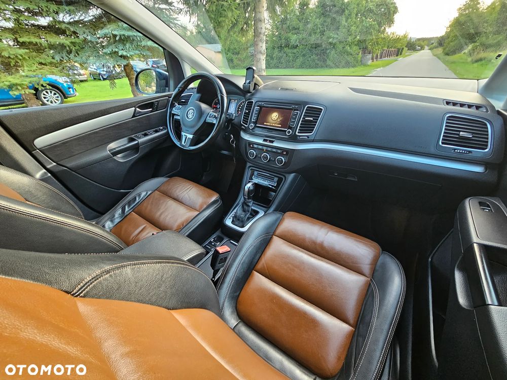 Volkswagen Sharan 2.0 TDI Trendline DSG - 13