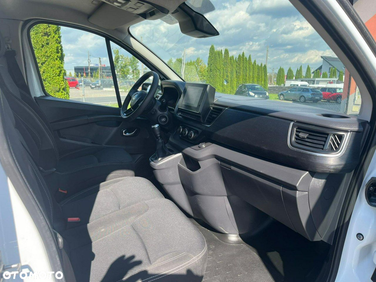 Renault Trafic - 11