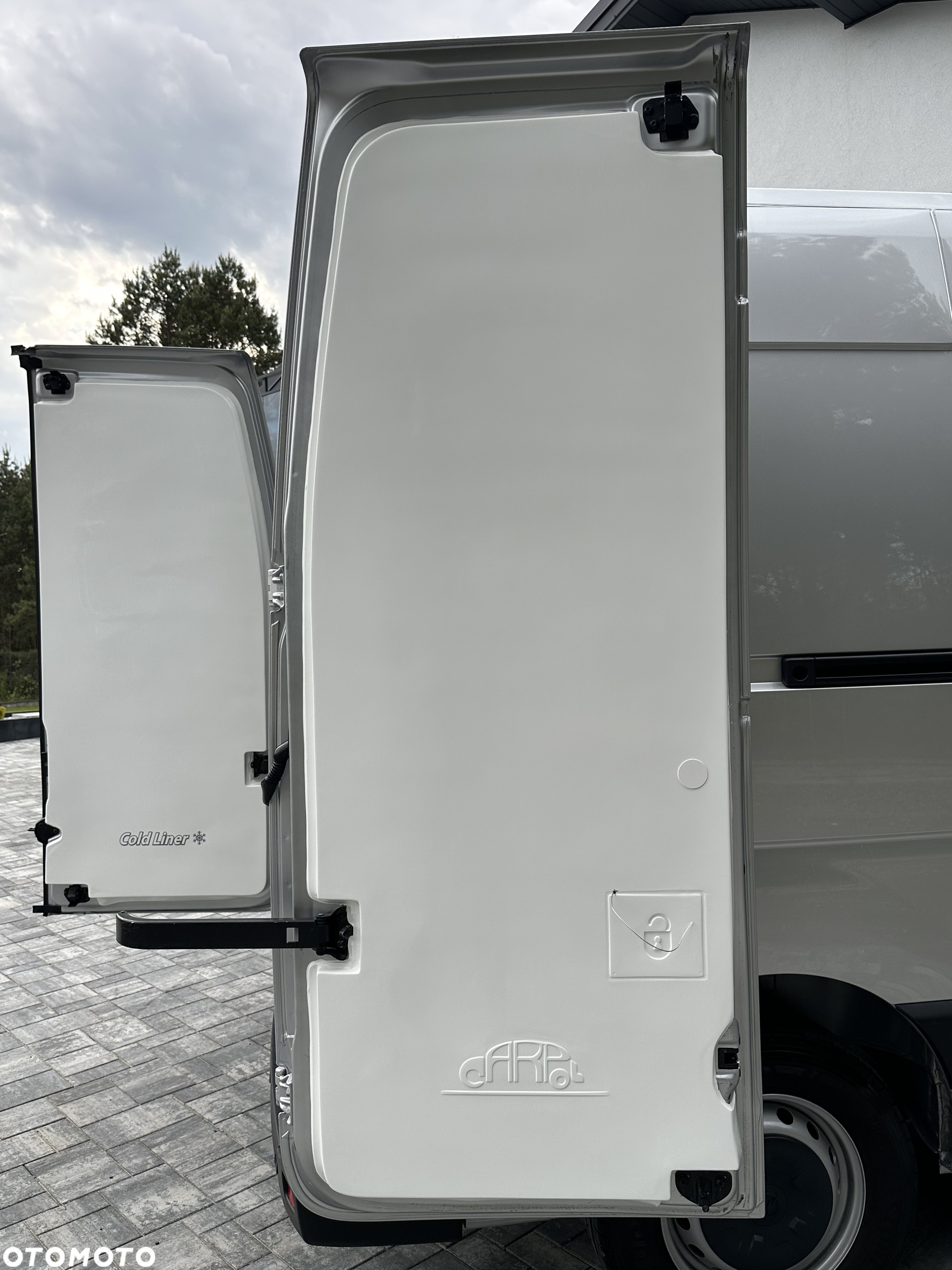 Renault Master L3H2 Chłodnia Carrier Xarios 350 / Zasilanie postojowe 230V / Bogata wersja wyposażenia / Lakier srebrny metalik / Salon PL / FV23% - 15