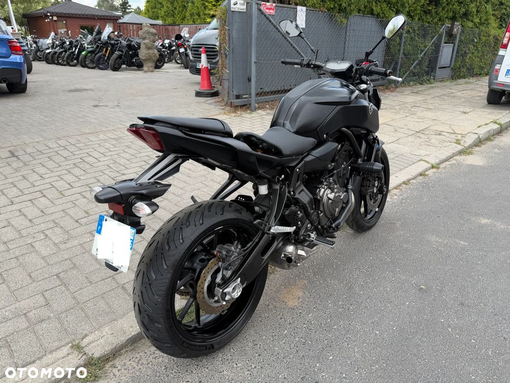 Yamaha MT - 6