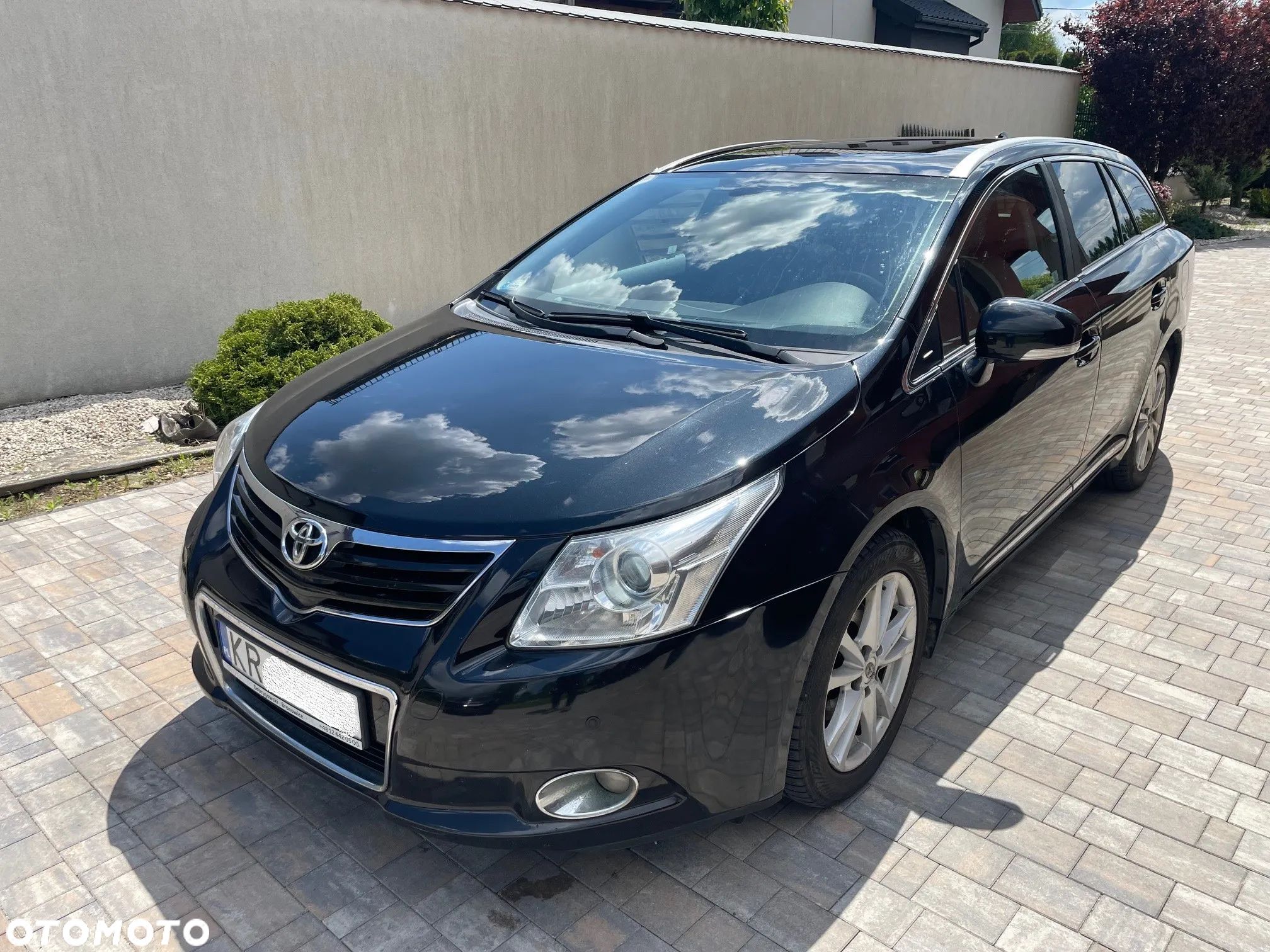 Toyota Avensis - 1