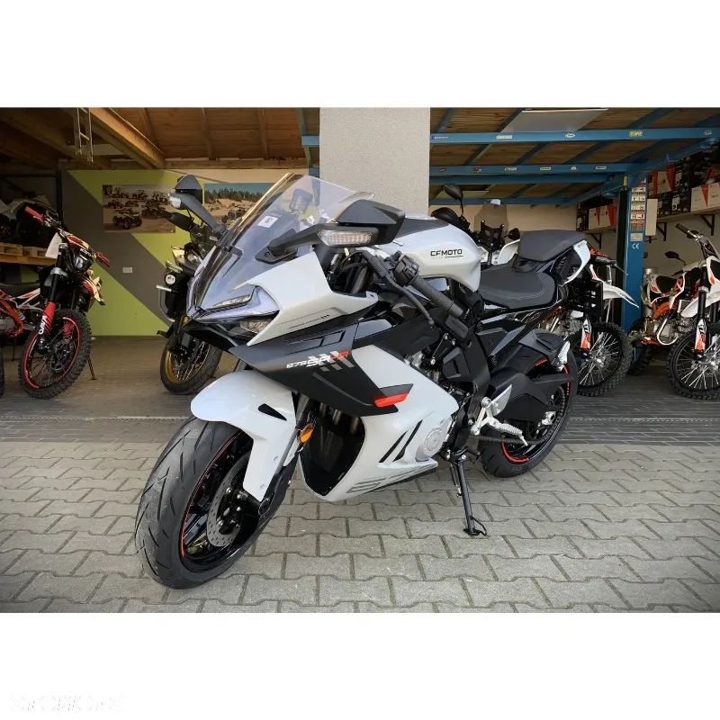 CFMoto SR - 2