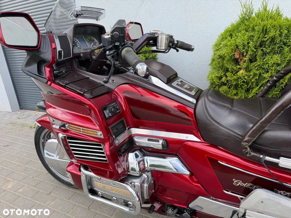 Honda GL - 27