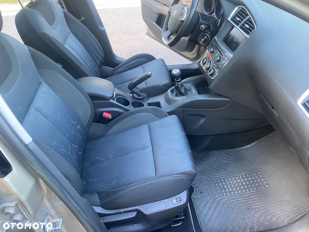 Citroën C4 HDi 115 Exclusive - 23